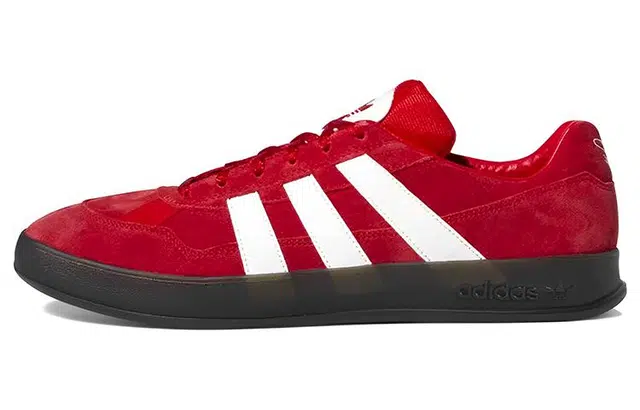 adidas originals Aloha Super Gonz Chair Fight