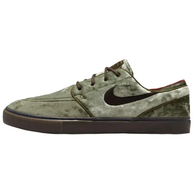 Nike SB Zoom Janoski OG+ SE "City of Cinema"