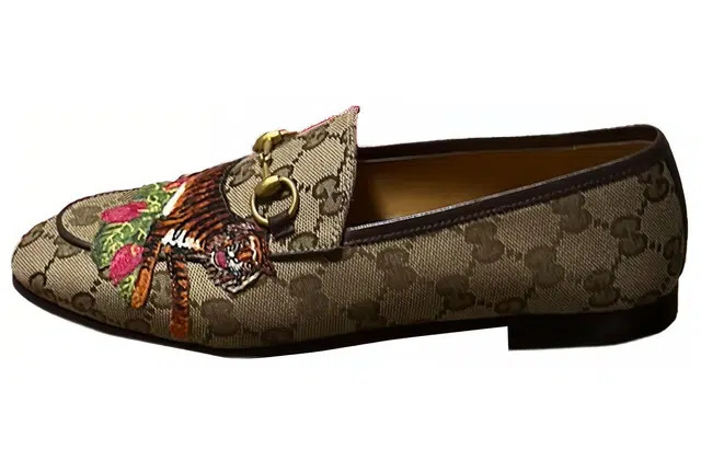 Gucci Embroidered Loafers Beige