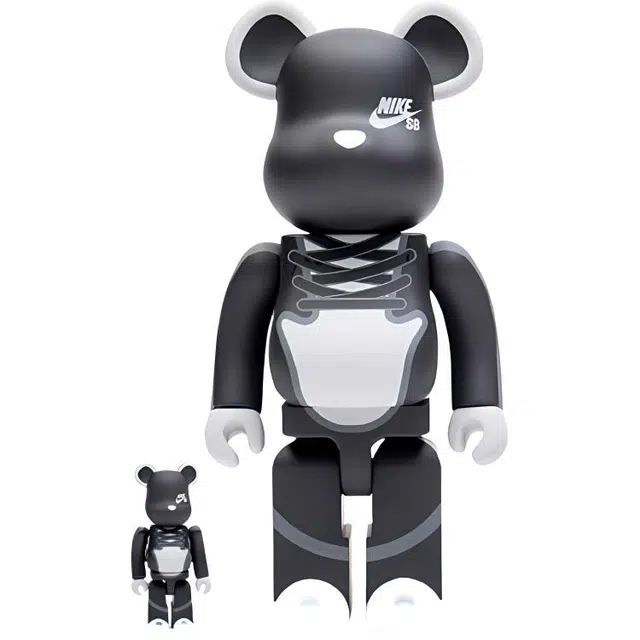 BE@RBRICK x Nike SB Black 100%400%