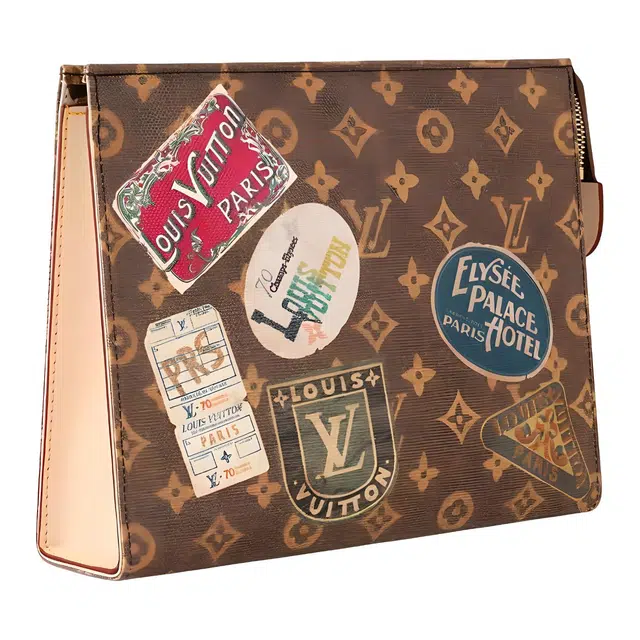 LOUIS VUITTON Pochette Toilette Flight mode
