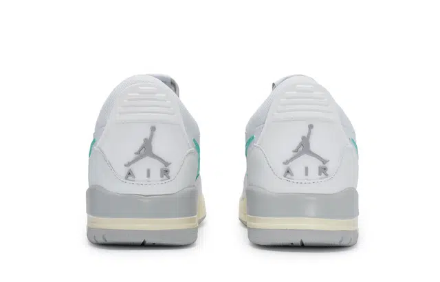 Jordan Legacy 312 811