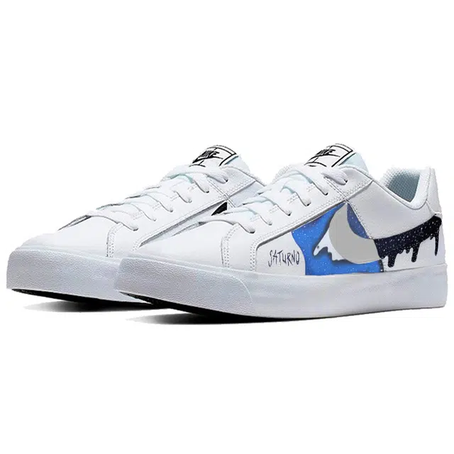Nike Court Royale