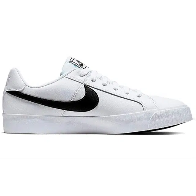 Nike Court Royale