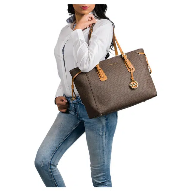 MICHAEL KORS MK Voyager Logo Tote