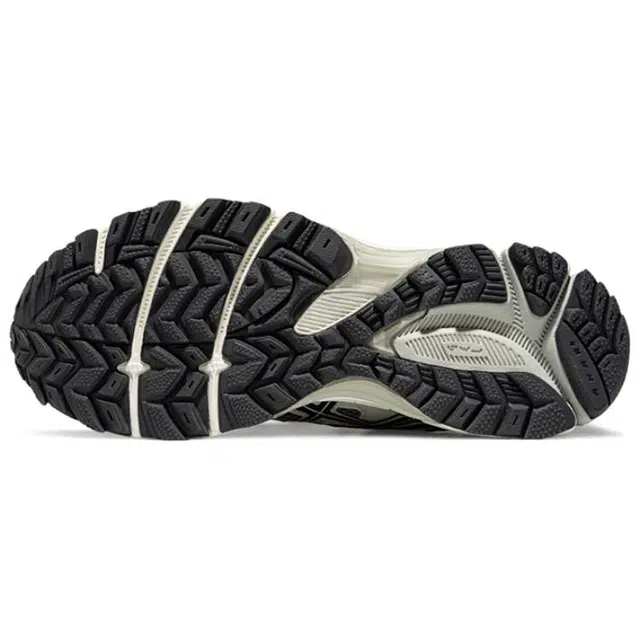 Asics Gel-Kahana 8 FL
