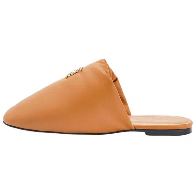 LOEWE Anagram