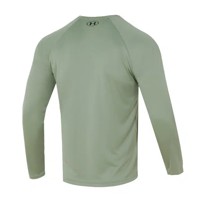 Under Armour T