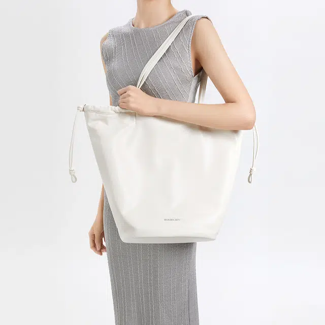 CHARLESKEITH ck CreamChocolate