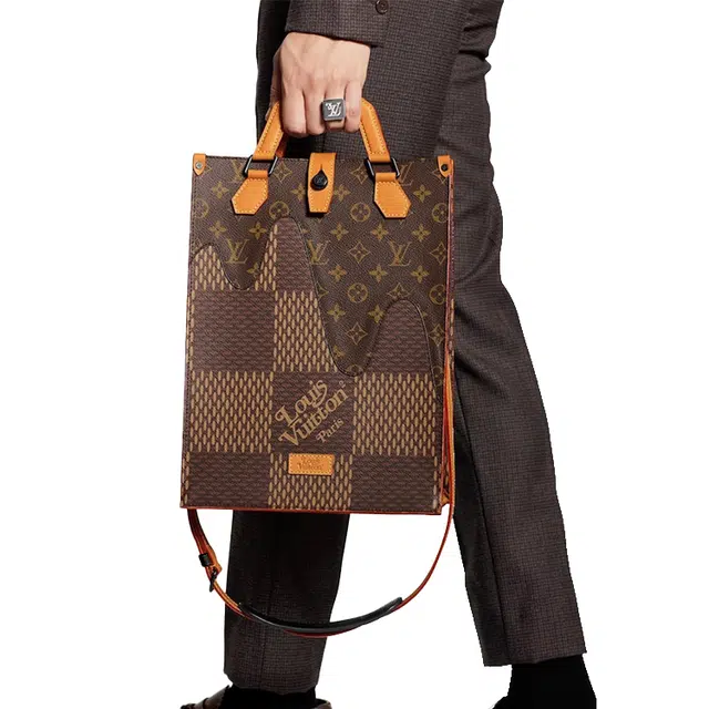 LOUIS VUITTON x NIGO