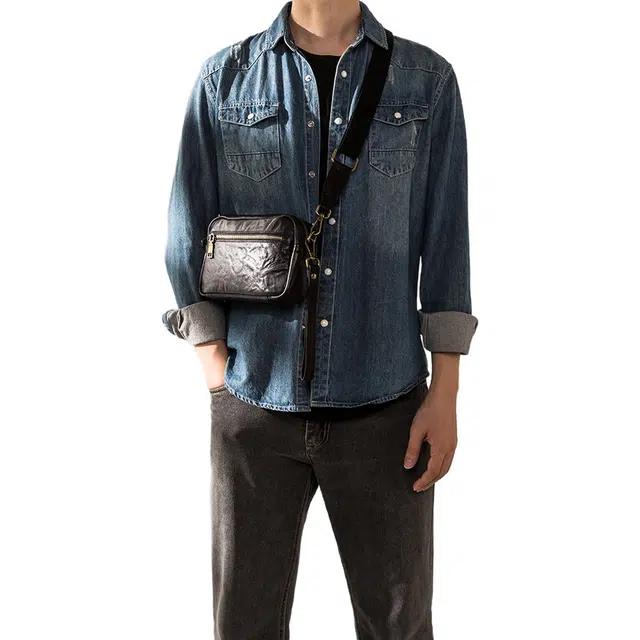 后步 原创不撞款设计时尚简约韩版休闲通勤横款日常 头层植鞣牛皮真皮 斜挎包邮差包小方包单肩包 小号 男女同款情侣款 黑色