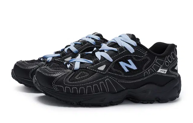 New Balance NB 703 811