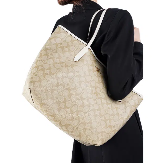 COACH City 33 Tote