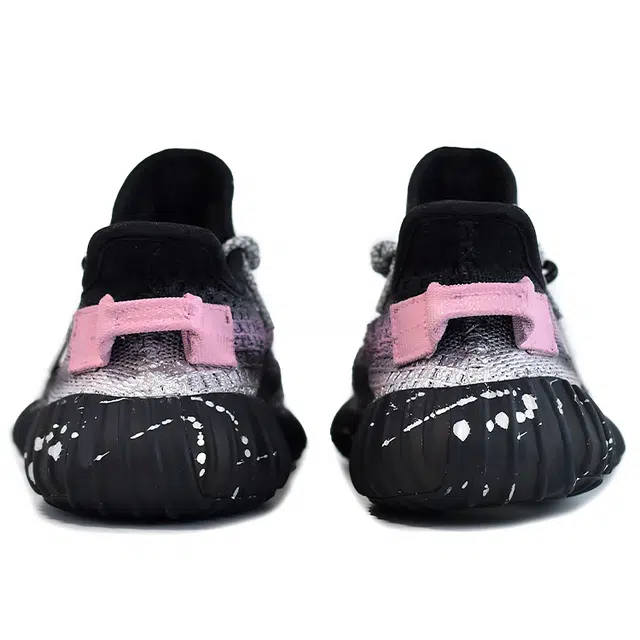 adidas Yeezy Boost 350 V2