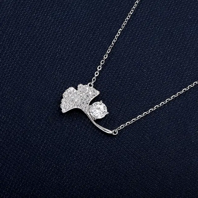 925