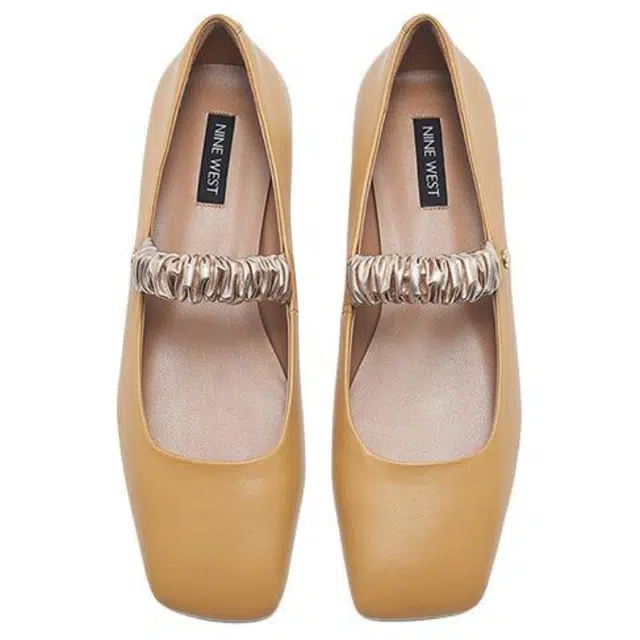 NINE WEST