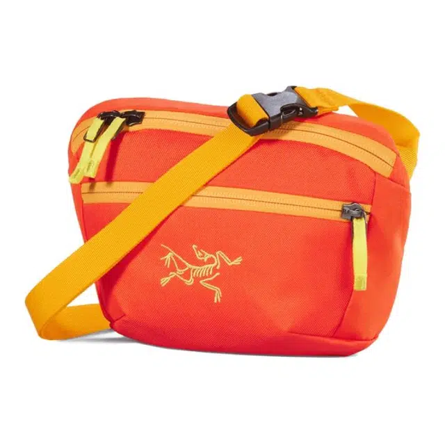 Arcteryx Mantis 1.5L Logo