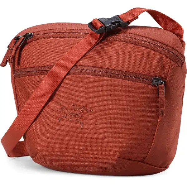 Arcteryx Mantis 2.5L Logo