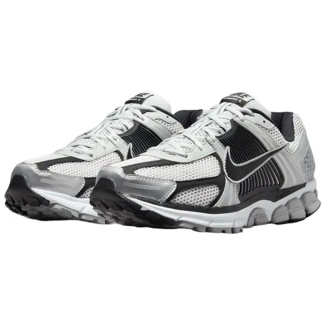Nike Air Zoom Vomero 5 Metallic SilverBlackY2K