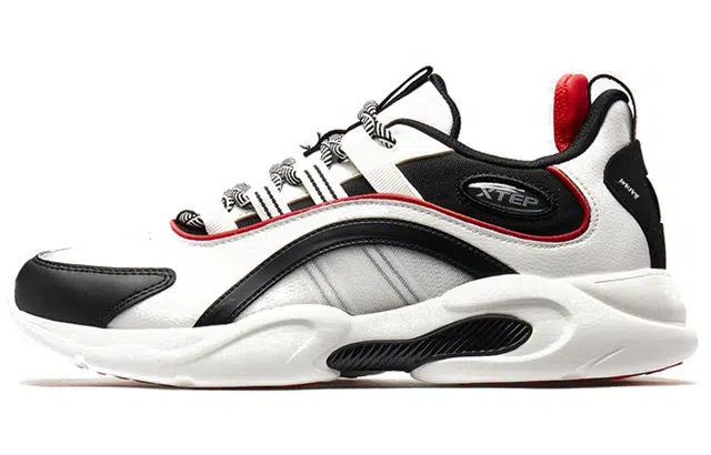 特步 潮流撞色 减震耐磨 低帮 运动休闲鞋 男款 白黑拼色