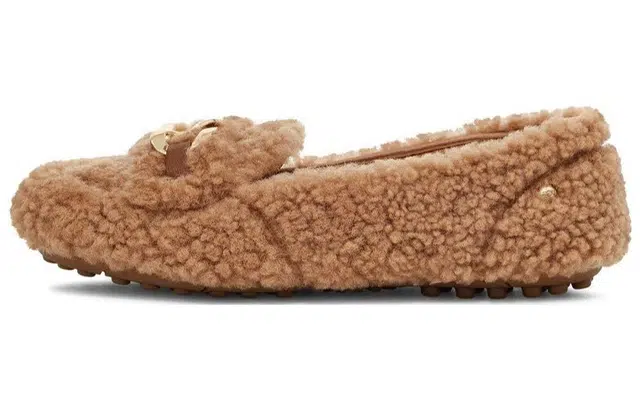 UGG Cozy Shearling Moccasin Chestnut