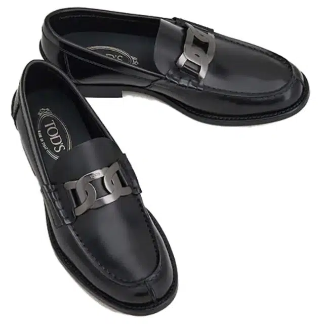TOD'S