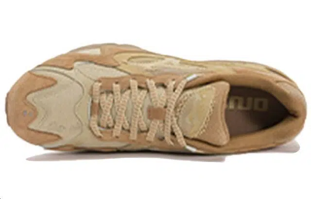 Mizuno Wave Solar