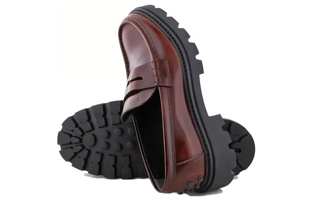 TOD'S
