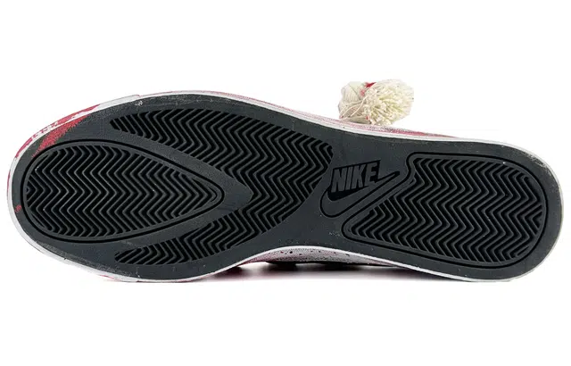 Nike Court Royale