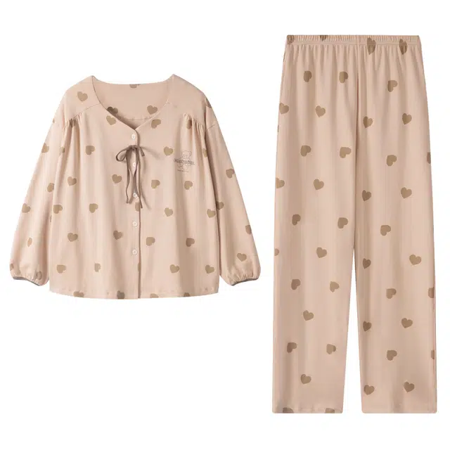 梦特娇 简约开衫长袖长裤家居服 甜美爱心满印设计 舒适透气棉拉架柔软亲肤休闲宽松大码可外穿睡衣套装 秋冬季 女款 两件套 浅杏色