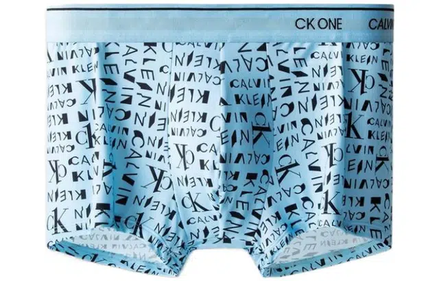 CKCalvin Klein SS22 1
