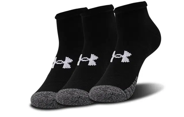 Under Armour Cut Logo 3