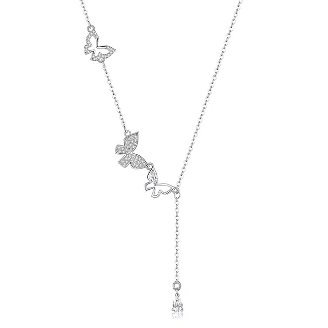 银千惠 翩蝶迷境 在逃公主甜美满钻镶嵌镂空星光蝴蝶吊坠 小众翩翩蝶舞百搭闺蜜款锁骨链 高级感浪漫女友生日礼品 项链 女款 礼物礼盒