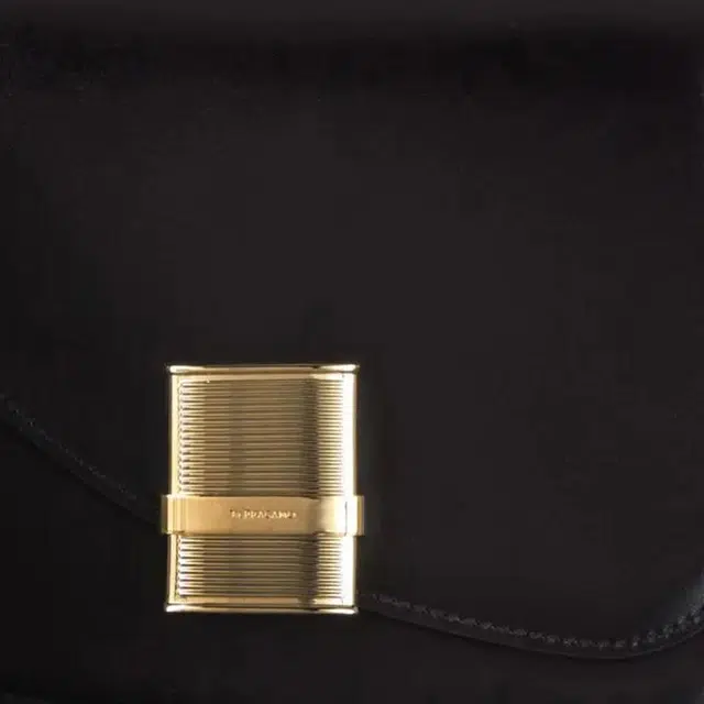 FERRAGAMO