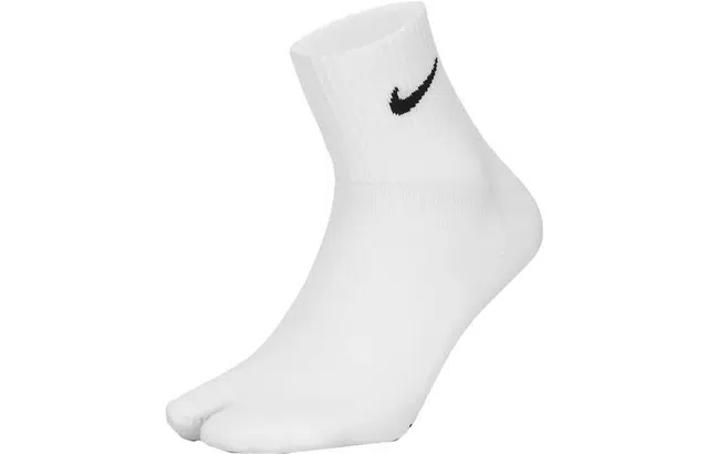 Nike Everyday Plus 1