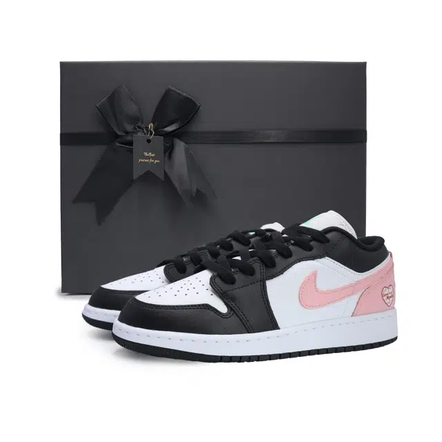 Jordan Air Jordan 1 Low Black Pink