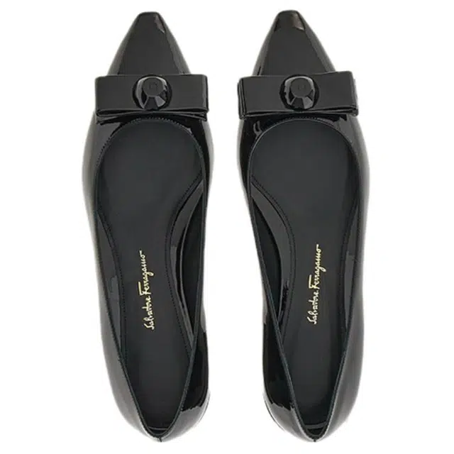 FERRAGAMO Vara