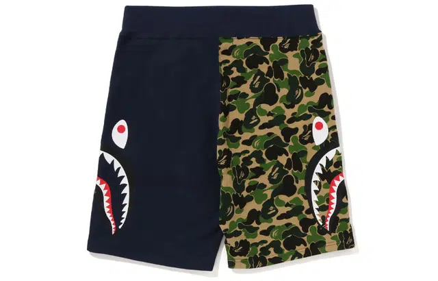 A BATHING APE Bape Shark Print Shorts