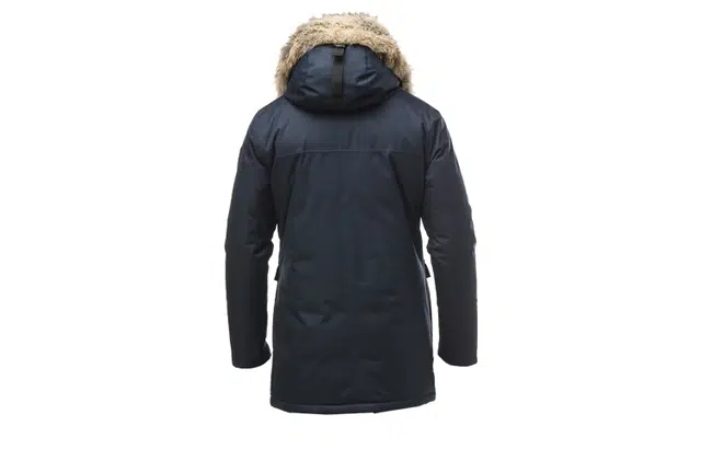 nobis Yves