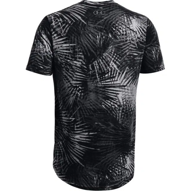 Under Armour T