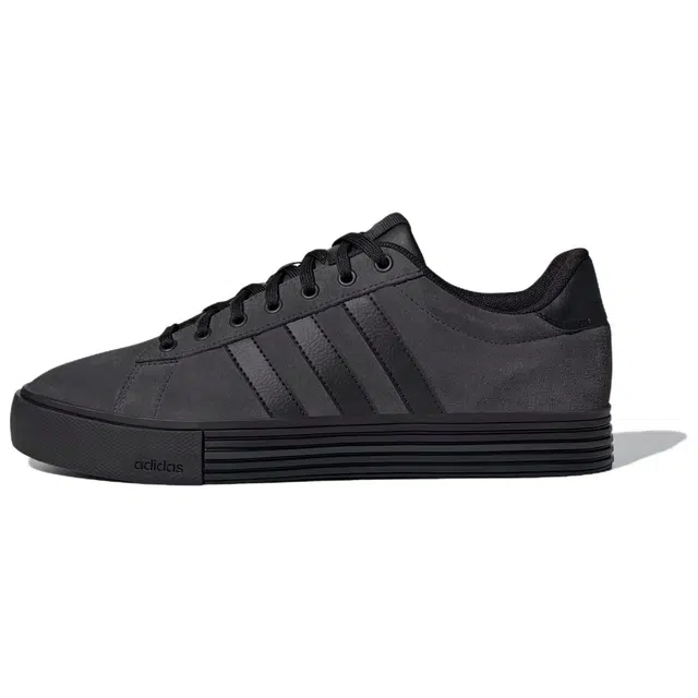 adidas DAILY 4.0