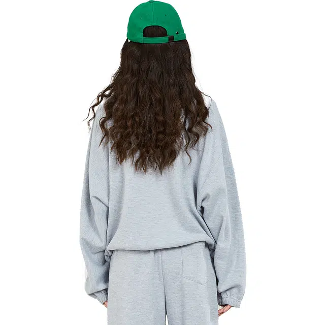 木果果木 宽松休闲简约短款卫衣 女款