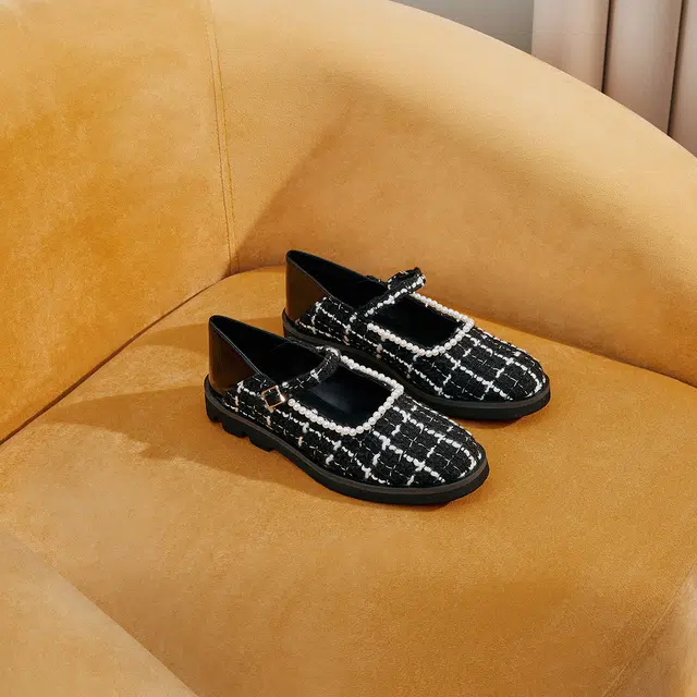 Charles & Keith Mary Jane Pearl