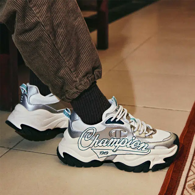 Champion Retro Sports