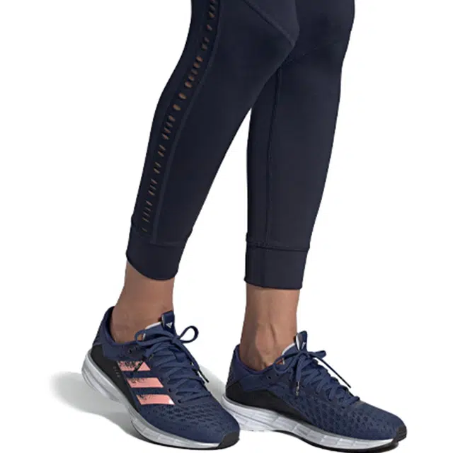 adidas Sl20