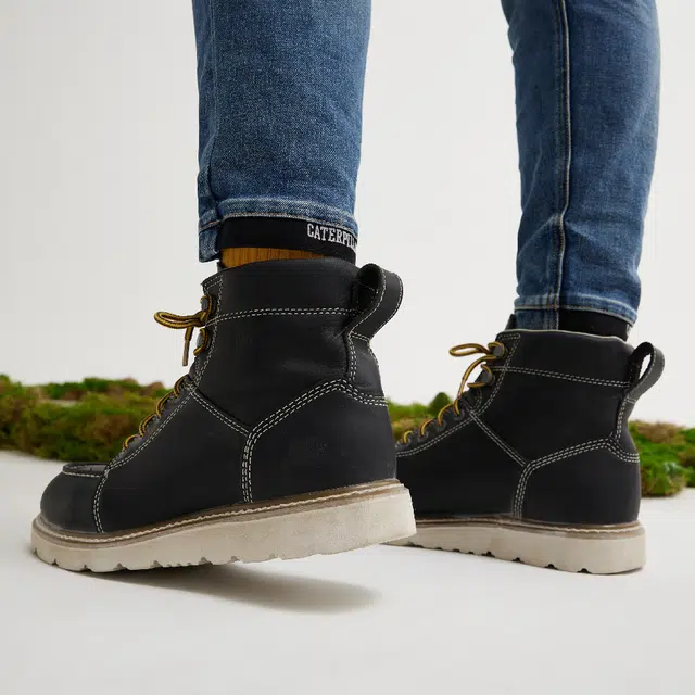 CAT Tradesman Mid B4C