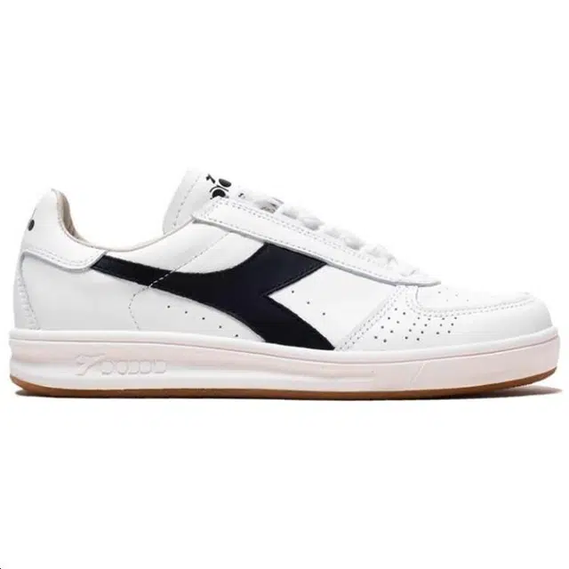 diadora