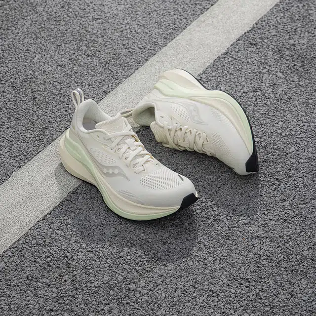 Saucony MARSHALEVA