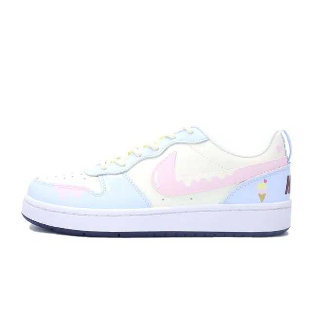 Nike Court Borough 70