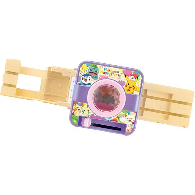 TAKARA TOMY